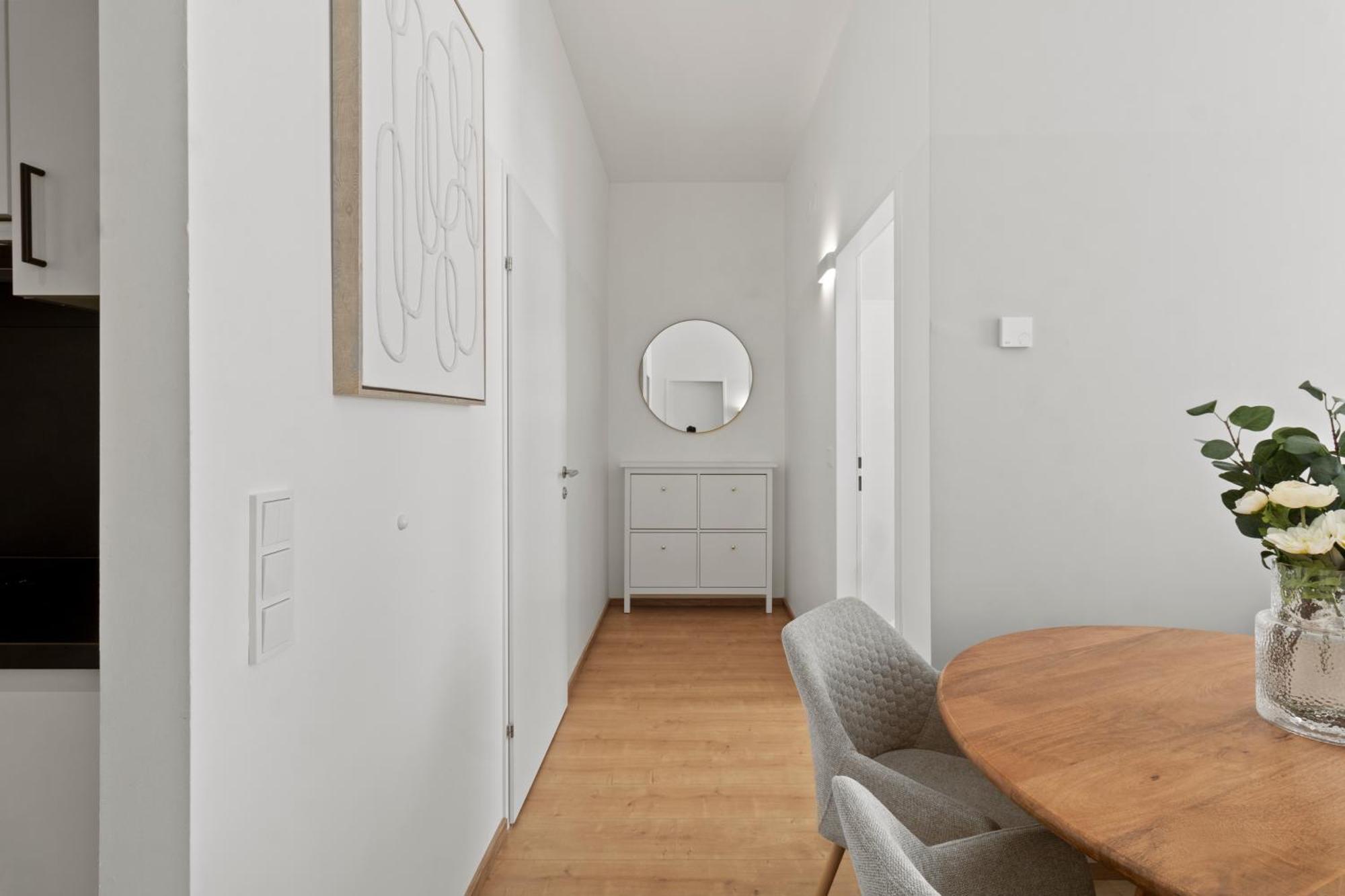 4 Min To Metro I 12 Min To Inner I Wifi Apartment Wien